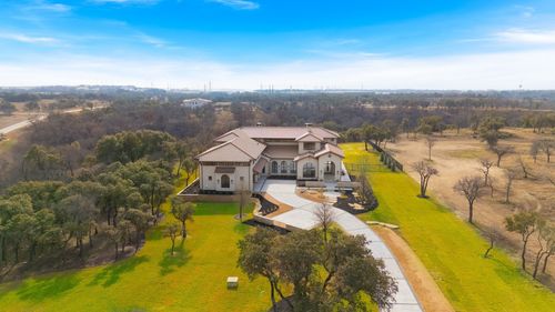 10717 Arrowhead Point Dr, Fort Worth, TX, 76179 | Card Image