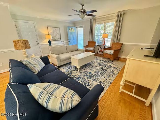 111 Ne 39 Th St, House other with 3 bedrooms, 2 bathrooms and 2 parking in Oak Island NC | Image 6
