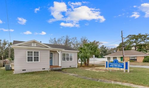 900 E Orange Ave, EUSTIS, FL, 32726-4250 | Card Image