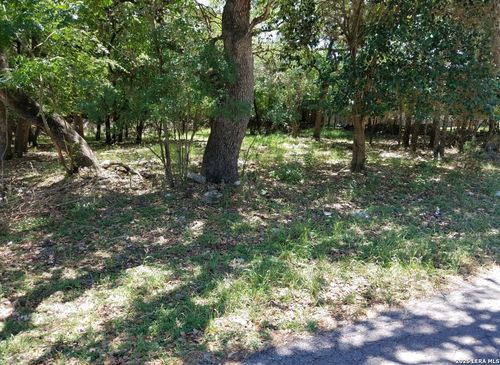 1906 Pipestone Dr, San Antonio, TX, 78232-2428 | Card Image
