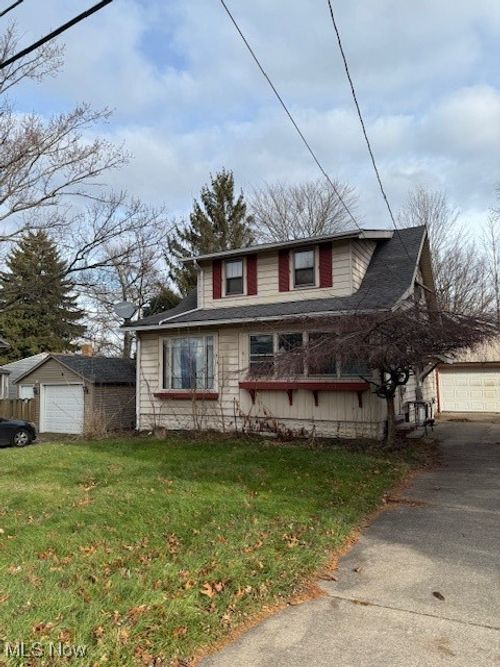 295 Goodview Ave, Akron, OH, 44305-3679 | Card Image