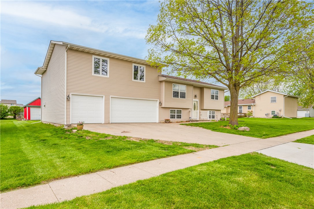 5th St, Huxley, IA 50124