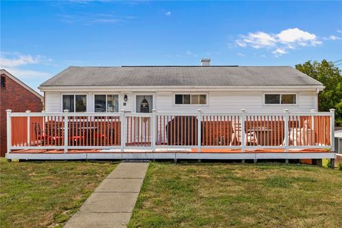 31 Wynnecliffe Dr, Carnegie, PA, 15106-3834 | Card Image