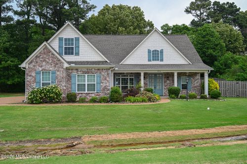 4938 Pleasant Breeze Drive, Olive Branch, MS, 38654 | Card Image