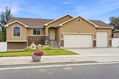 3038 N 3325 W, Plain City, UT, 84404-9266 | Card Image