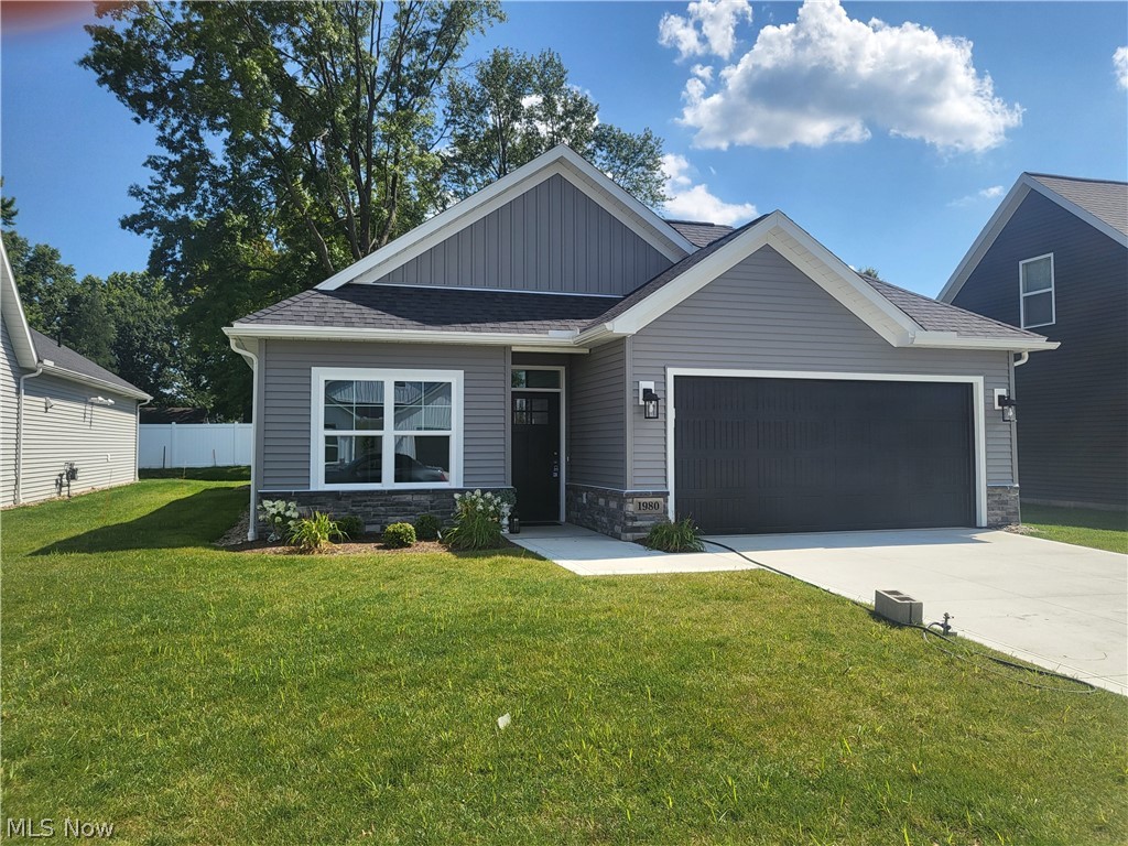 2 1980 Hawthorne Court, For Sale in North Canton Zoocasa