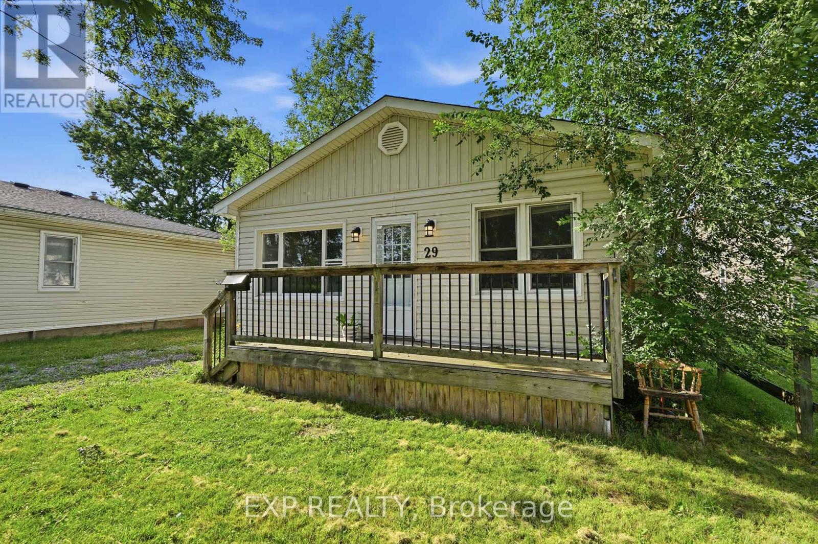 Residential Lease in St. Catharines (Secord Woods) 4