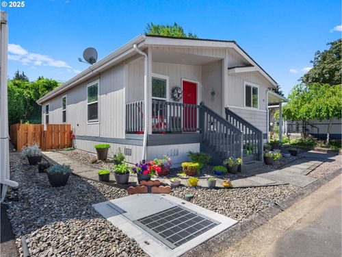 72-21100 Ne Sandy Blvd, Fairview, OR, 97024-9789 | Card Image