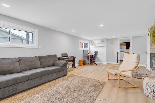 24 Rodgers Dr, House other with 3 bedrooms, 2 bathrooms and 2 parking in Stirling ON | Image 25