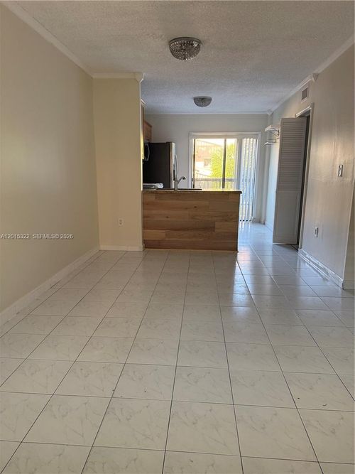 308-5490 W 21st Ct, Hialeah, FL, 33016-7049 | Card Image