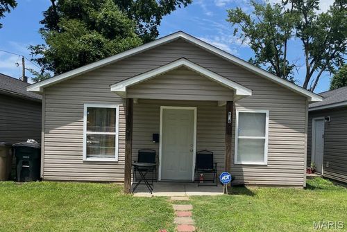 616 Jefferson Ave, Cape Girardeau, MO, 63703-6821 | Card Image