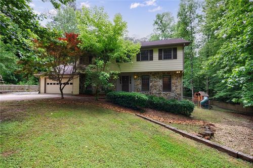 10565 Shallowford Rd, Roswell, GA, 30075-2742 | Card Image