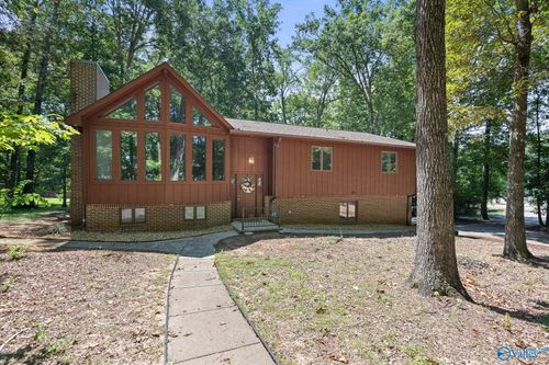 108 Quail Hollow Rd Nw, Huntsville, AL, 35806-1362 | Card Image