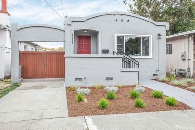 2759 Wallace Street, House other with 4 bedrooms, 2 bathrooms and 2 parking in Berkeley CA | Image 2