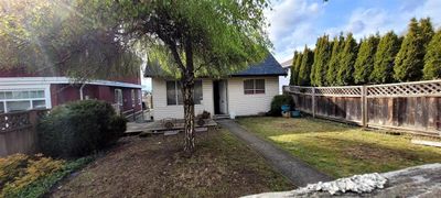 4817 Joyce St, House other with 4 bedrooms, 1 bathrooms and 4 parking in Vancouver BC | Image 1