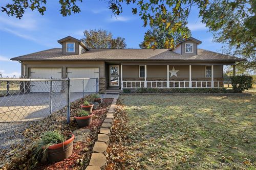 10015 632 Rd, Peggs, OK, 74452-2052 | Card Image