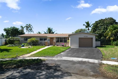 8730 Nw 18th St, Pembroke Pines, FL, 33024-3303 | Card Image