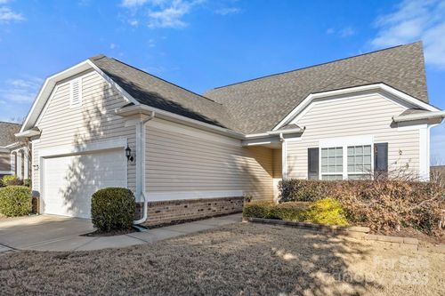 20142 Dovekie Ln, Fort Mill, SC, 29707-0083 | Card Image