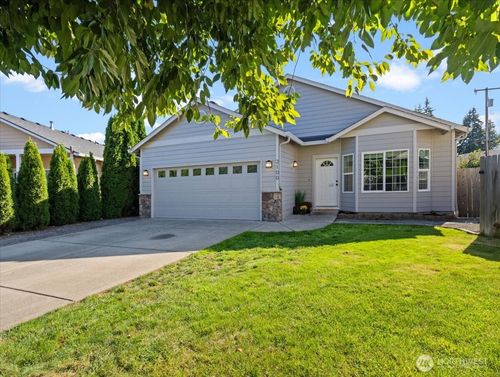 2100 N Q St, Washougal, WA, 98671-6208 | Card Image