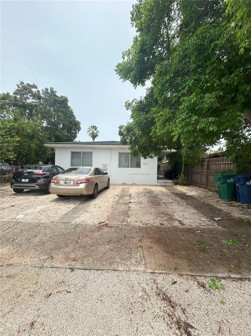 1222-1220-1222 Ne 110th Ter, Miami, FL, 33161-7625 | Card Image