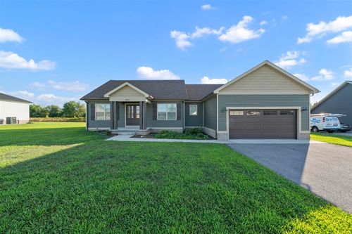 418 Middlebrook Ln, Smiths Grove, KY, 42171-8354 | Card Image