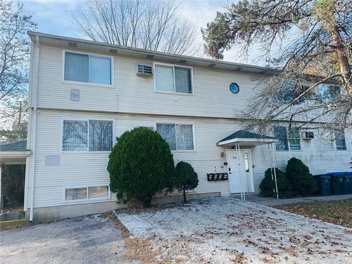 860 Douglas Ave, Providence, RI, 02908-1551 | Card Image