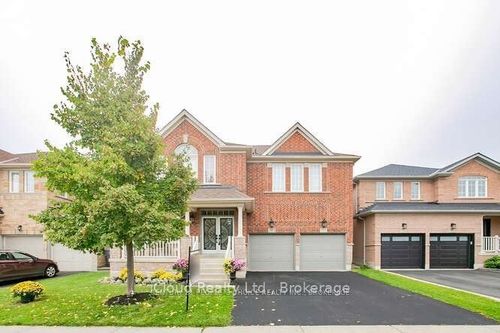 81 Crown Victoria Dr, Brampton, ON, L7A3X1 | Card Image