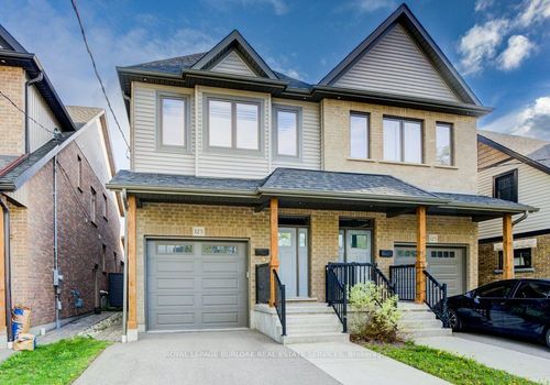 123 Walter St, Kitchener, ON, N2G0B7 | Card Image
