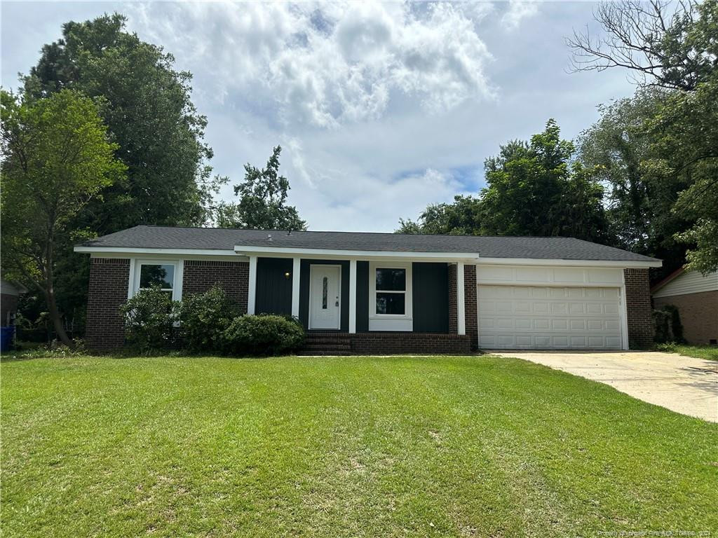 Nottingham Dr, Fayetteville, NC 28311