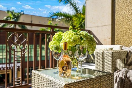 unit-7308-9123 Strada Pl, NAPLES, FL, 34108-2897 | Card Image