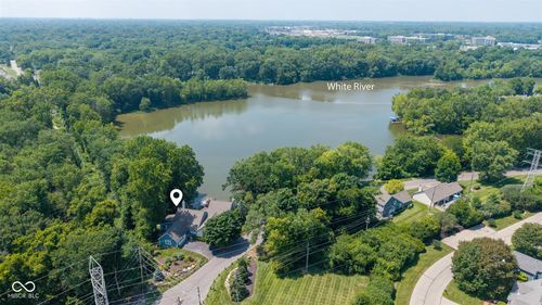7910 River Bay Dr E, Indianapolis, IN, 46240-2992 | Card Image