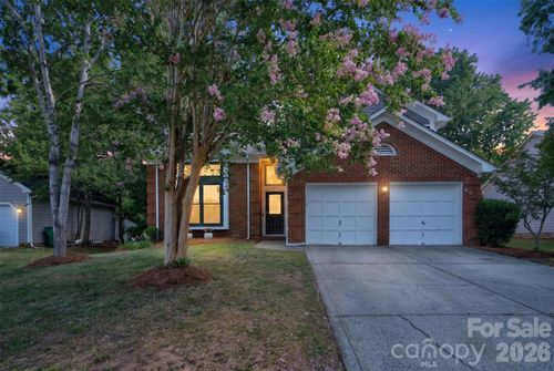 6815 Oldecastle Ct, Charlotte, NC, 28277-8404 | Card Image