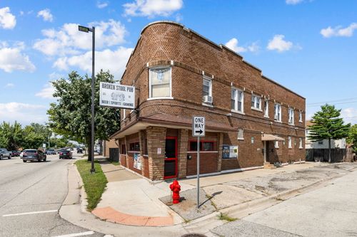 6021 S Archer Rd, Summit, IL, 60501-1560 | Card Image