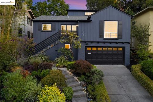 667 Mandana Blvd, Oakland, CA, 94610-2116 | Card Image