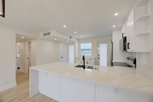 207-201 N Ocean Blvd, Pompano Beach, FL, 33062-5109 | Card Image