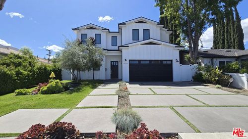18026 Valley Vista Blvd, Encino, CA, 91316-3746 | Card Image
