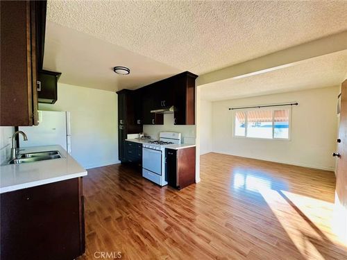 6-933 N Alameda Ave, Azusa, CA, 91702 | Card Image