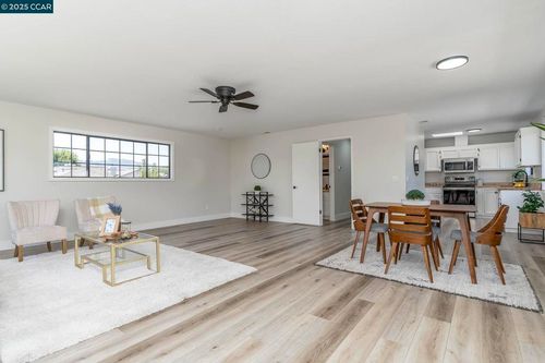 4-585 Studley St, Sonoma, CA, 95476-6405 | Card Image