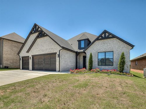 2217 Los Angeles Ave, Edmond, OK, 73034-8863 | Card Image