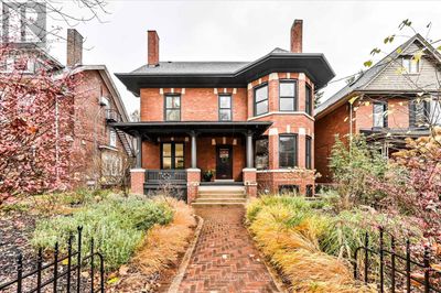 6 Lyall Ave, House other with 6 bedrooms, 5 bathrooms and 2 parking in Toronto ON | Image 1