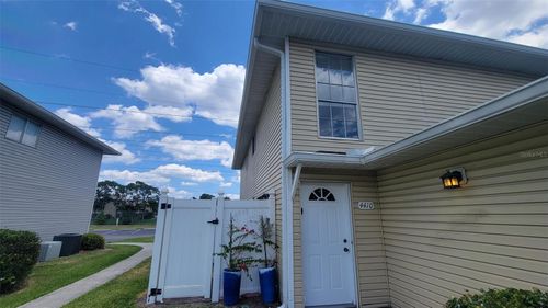 41-2-4410 Shadow Crest Pl, Orlando, FL, 32811-2966 | Card Image