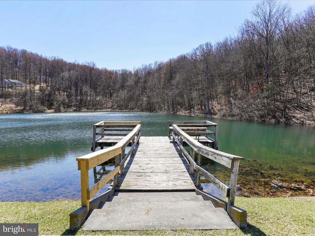 137 Reid Dr, House other with 3 bedrooms, 2 bathrooms and null parking in FRONT ROYAL VA | Image 49