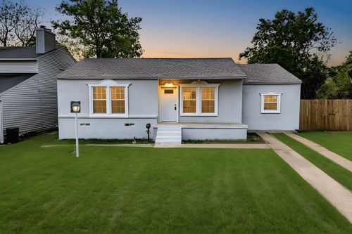 122 W 11th St, Irving, TX, 75060-5219 | Card Image