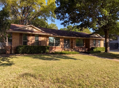 821 Glen Oaks Blvd, Dallas, TX, 75232-2021 | Card Image