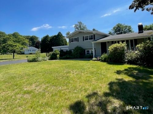 21 Mcdermott Cir, Hamden, CT, 06518-1719 | Card Image