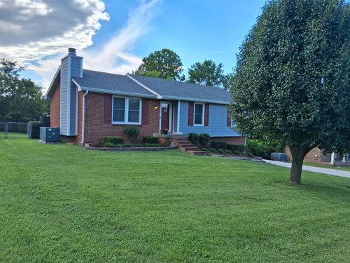 113 Overlook Dr, Hendersonville, TN, 37075-2236 | Card Image