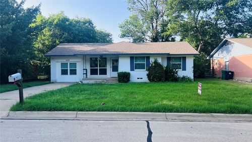 909 Laguna Dr, Denton, TX, 76209-8763 | Card Image