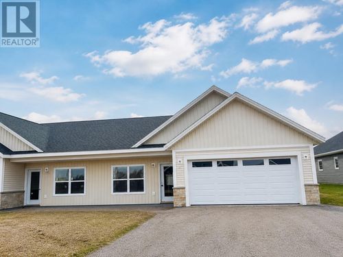120 Putters St, Summerside, PE, C1N0V1 | Card Image