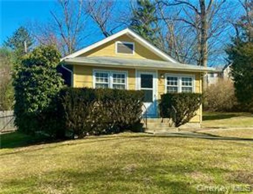 5 Louis Ave, Valley Cottage, NY, 10989-2327 | Card Image