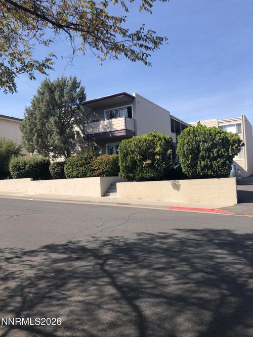 1375 Carlin St, Reno, NV, 89503-4138 | Card Image